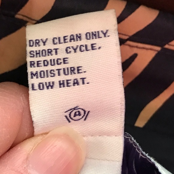 Doncaster Black & Tan Animal Print 4 Gold Metal  Buckle Buttons Wide Sleeves SZ8 - Picture 11 of 14